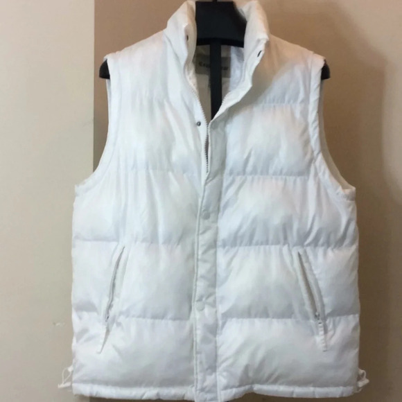 Regal Wear Long White Puffer Ski and Snow Vest - Picture 4 of 10